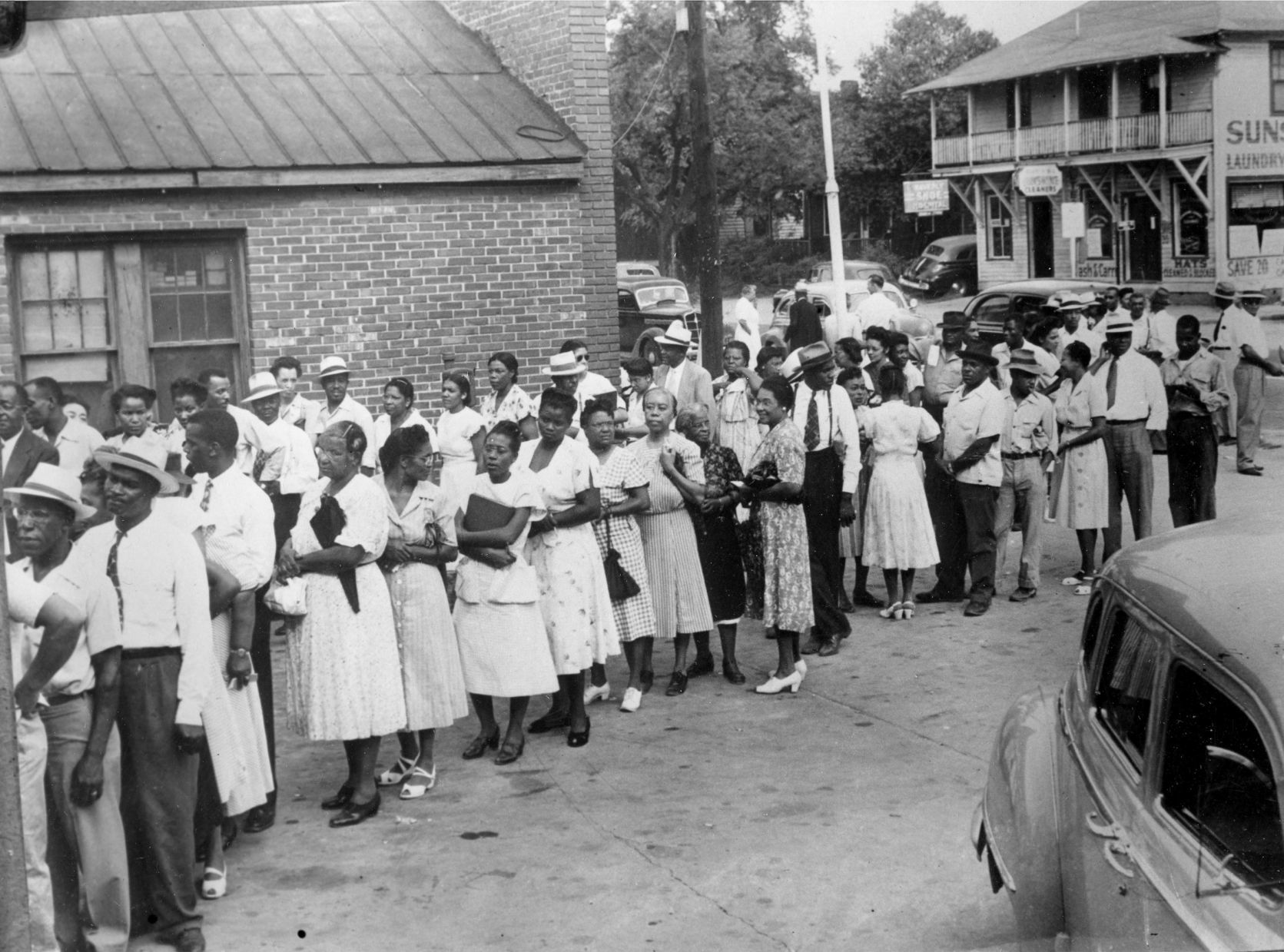 1944: Voting